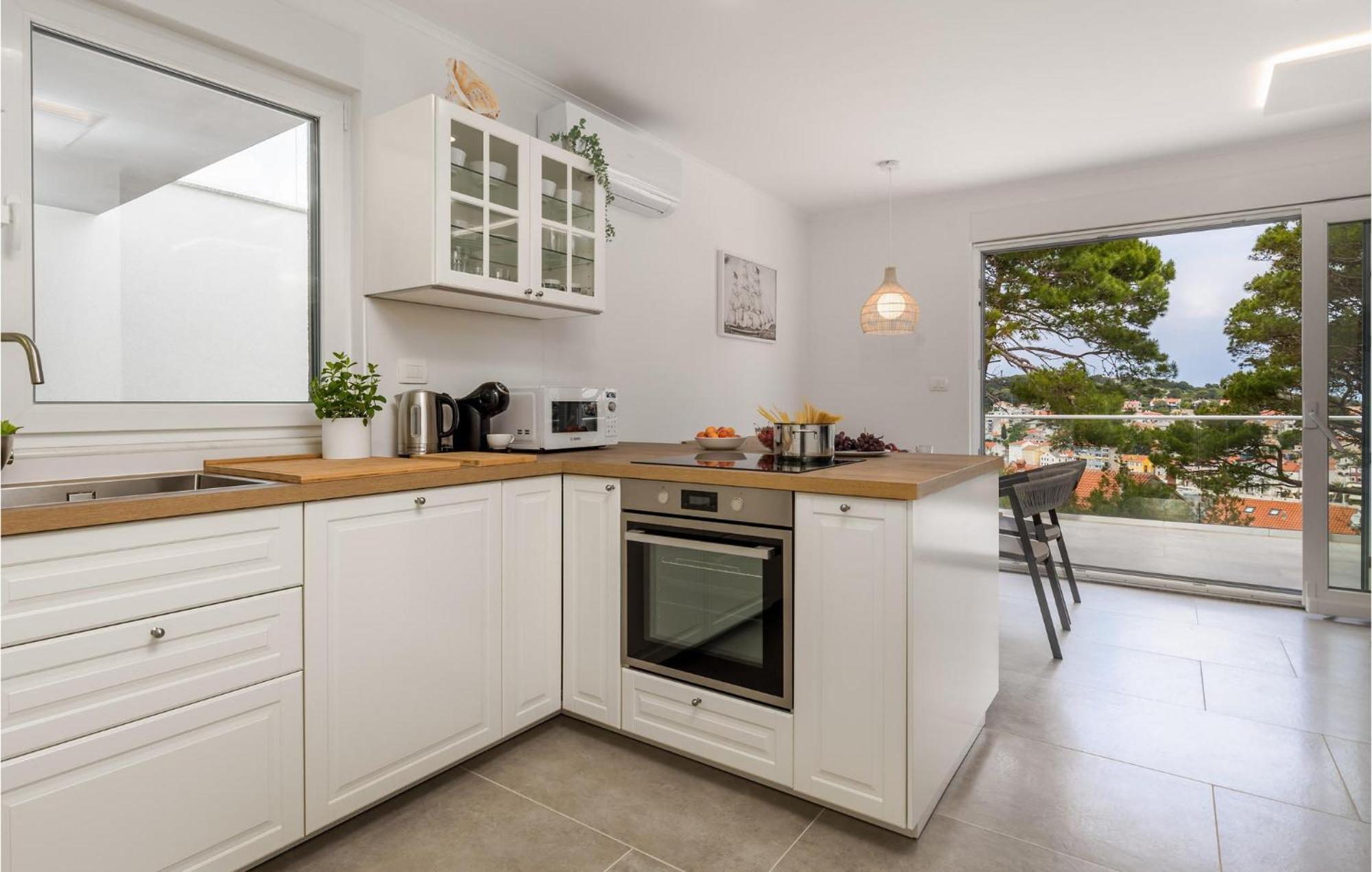 Amazing Apartment In Mali Losinj With Wifi Exterior photo
