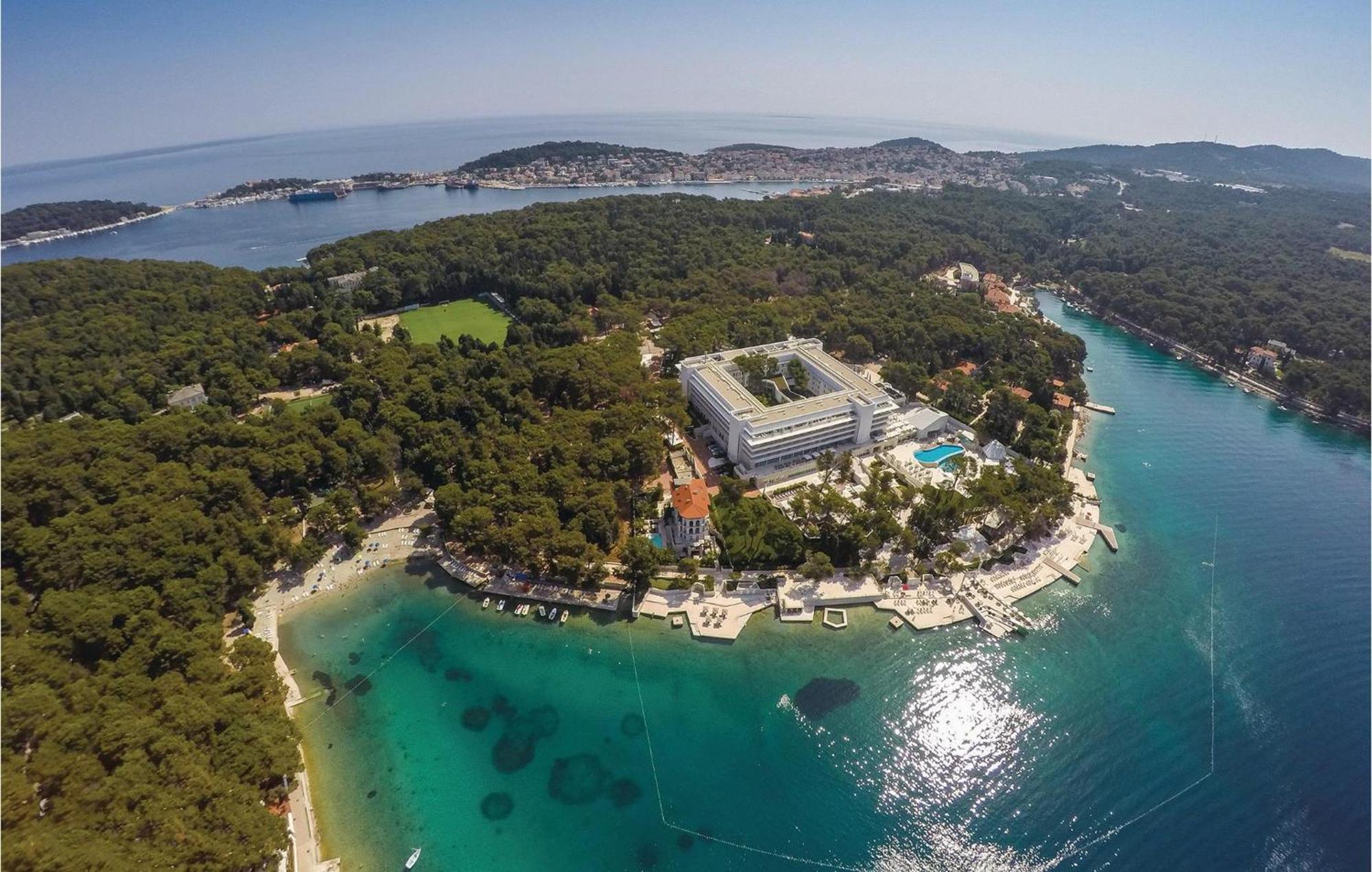Amazing Apartment In Mali Losinj With Wifi Exterior photo